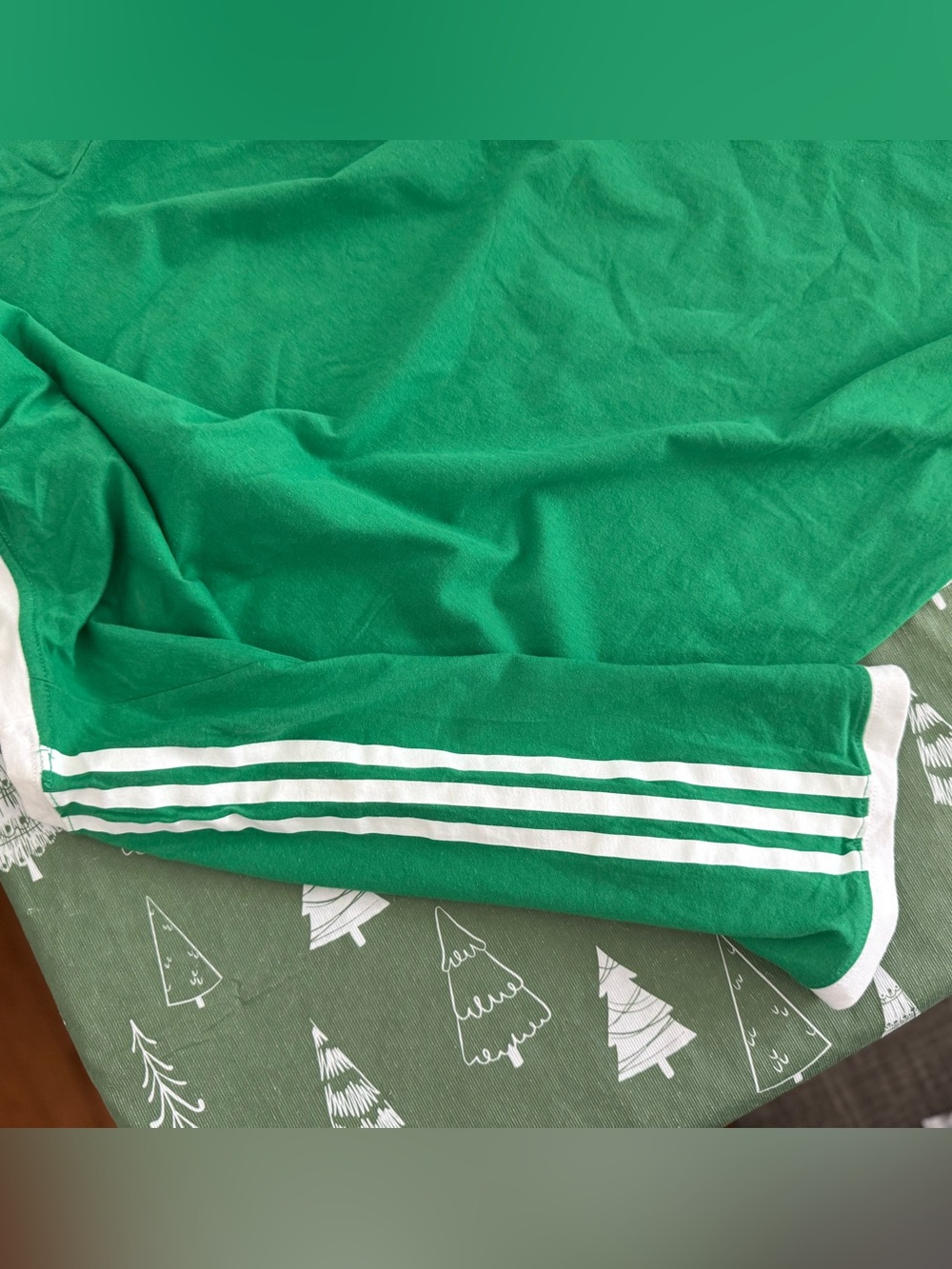 Adidas Green T-Shirt Men’s Medium Logo Tee White Stripes Cotton NWOT - Picture 8 of 10